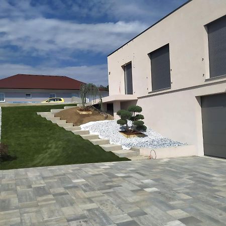 Place Near Casino Mond - Apartma Urska Sentilj Exteriér fotografie